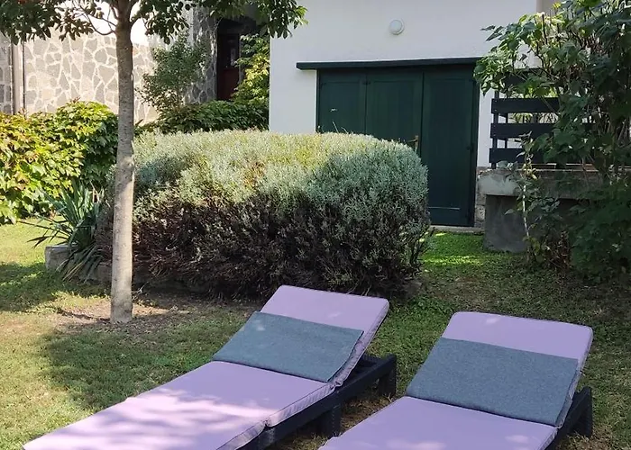 Peace & House In Tihany, Sajkod טיהאני