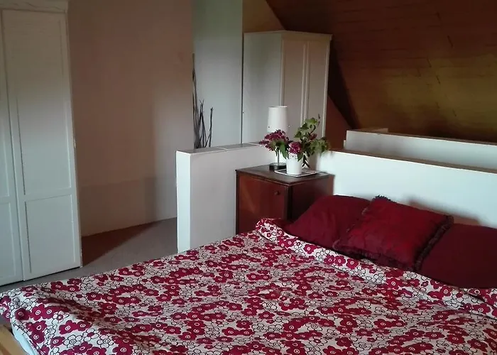 Peace & House In Tihany, Sajkod בית נופש טיהאני